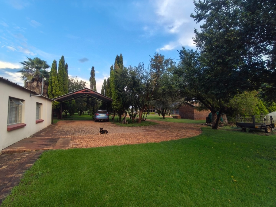 3 Bedroom Property for Sale in Rustenburg Rural North West
